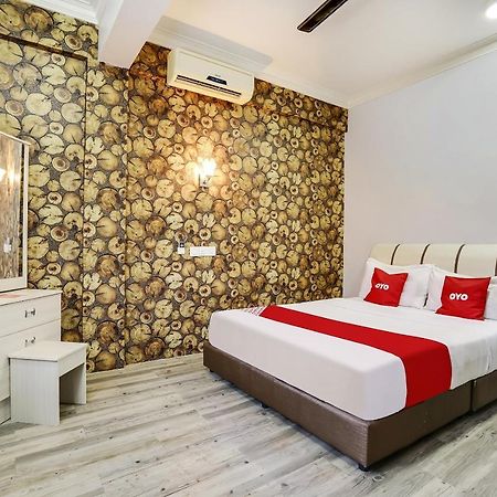 Capital O 90490 Zaques Hotel สุไหงเปอตานี ภายนอก รูปภาพ