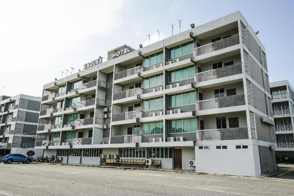 Capital O 90490 Zaques Hotel สุไหงเปอตานี ภายนอก รูปภาพ