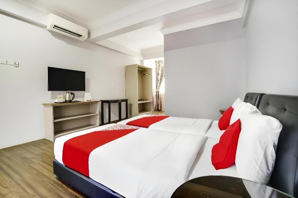 Capital O 90490 Zaques Hotel สุไหงเปอตานี ภายนอก รูปภาพ